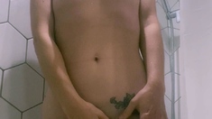 Small titted babe toys her pussy on webcam