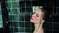 Pussy Rubbing Babe Goes Solo In Shower Play In Hd