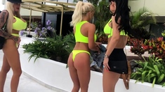 Horny big ass babe nice toys riding