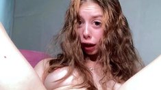 Sexy Latina preforms in a exclusive anal close up toy show